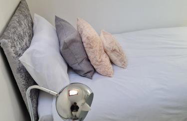 Spacious Large Group House Near NEC and Airport - Foto 23