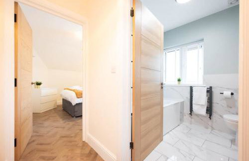 6 The Royal Serviced Apartments, Harwich - Fast WiFi, Private Parking - Foto 18