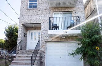 Urban Oasis Spacious 3BR 2BA Patio Near NYC EWR American Dream Mall - Photo 21