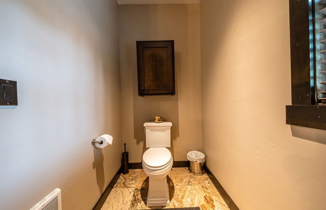 Chateau Fortine Retreat for 6! - Photo 24