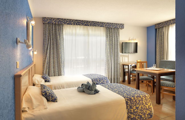 Apartamentos Oro Blanco - Photo 24