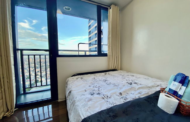 Sunset View at Air Residences Makati - Photo 19