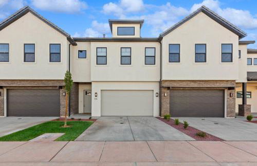 Ocotillo Spring Resort 44 Sky Fire Private Brand-New Home, Private Hot Tub, and Community Pool - Foto 5