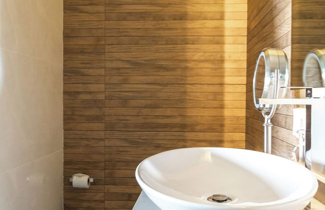 Fabulous & Exclusive Apartments With Sea View Pool BBQ Garden - Photo 30