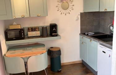 STUDIO POOL HOUSE 2 ETOILES VUE MER PANORAMIQUE AMAZING SEA VIEW WIFI LINGE LINEN INCLUS AIRCONDITIOn - Foto 9