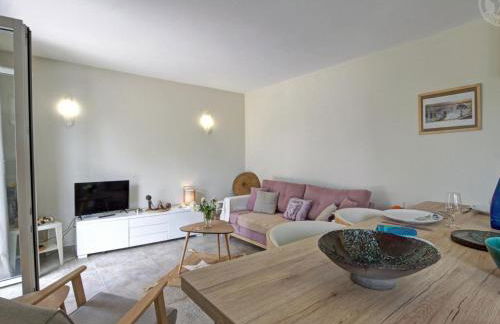 Gîte moderne avec parking sécurisé et jardin privé - FR-1-496-316 - Foto 3