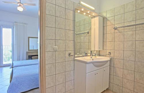 Beach Villa Oneiro - Photo 39