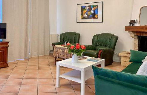 Pet Friendly Home In Nanteuil-En-Vallée With Wifi - Foto 11