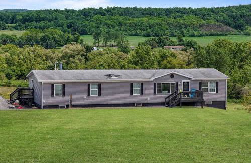 Bliss of Burdett on the Seneca Wine Trail w Hottub and Barbecue - Foto 52