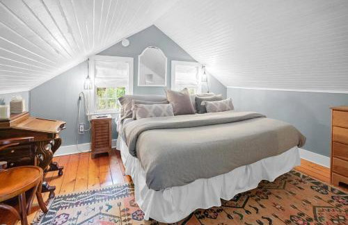 1800 Historical East Hampton Home, 1 Mile to Town! - Foto 17