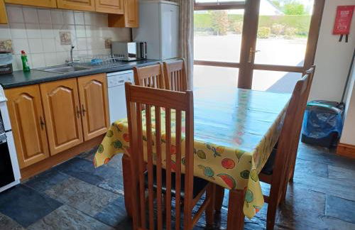 Dunroaming Cottage - Photo 8