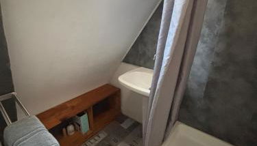 Hypercentre, proche halage et rue principale - Foto 3