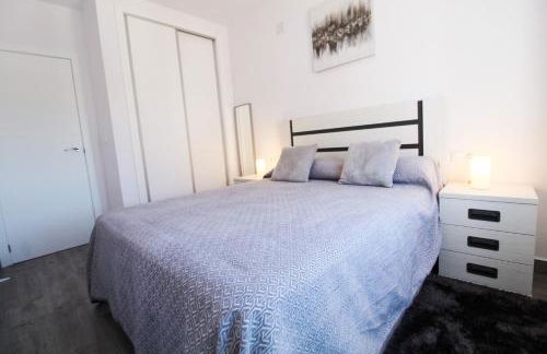 Costa Blanca Bungalow Lago jardin frente piscina 4 personas #PRP001 by Stay Orihuela Costa - Foto 19