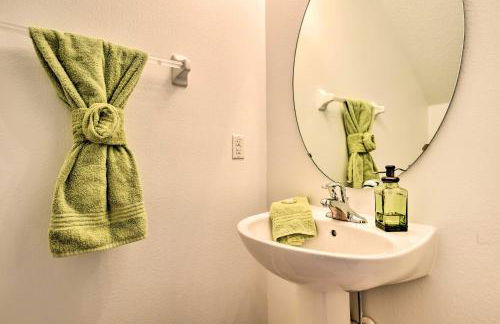 Luxe Terra Verde Villa with Theater 6 Mi to Disney! - Foto 10