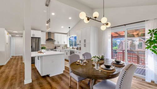 Tastefully Remodeled 4 Bedroom Home with Rainier View - Foto 4
