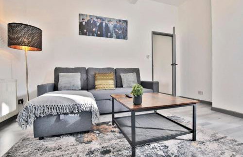 Freckleton House in Town Centre, near Blackpool, Sleeps 6, Free Parking - By NMB Property - Photo 24