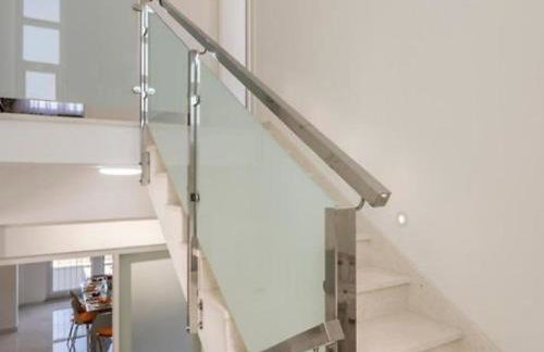 Modern & Stylish Villa with Private Pool - Foto 30