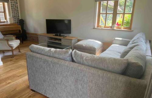 Beautiful 2 bed Oast - 15 acre farm - Tunbridge Wells - Photo 7