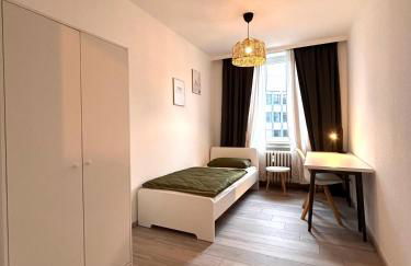 93qm-4 Rooms-WiFi-City Centre - Foto 9