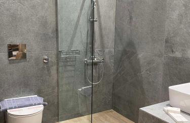 11 Luxury Apartments - Photo 30