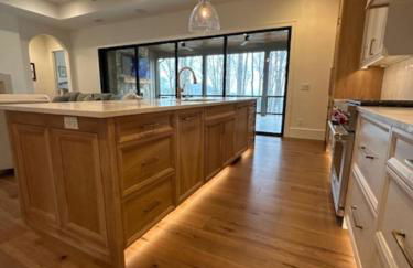 Modern Lodge Getaway, Creek and Mountain View - Foto 8