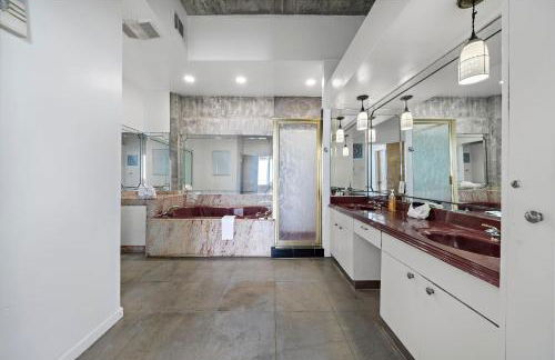 Oceanfront Experience - Photo 35