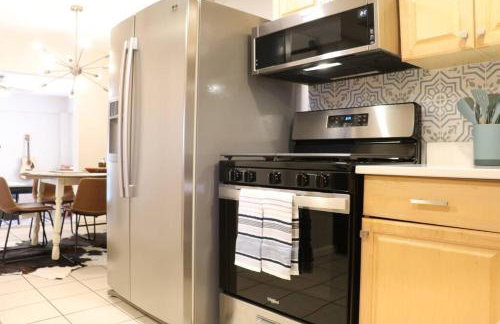 Cowboy Den-Private Hot Tub-Game Room-Pet Friendly-No Pet Fees! - Foto 34