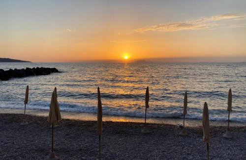 Seaside Dream View-Private Beachfront Terrace - Foto 45