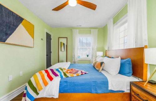 Chic 4BR 3BA Historic Home Near Country Club Plaza - Photo 35