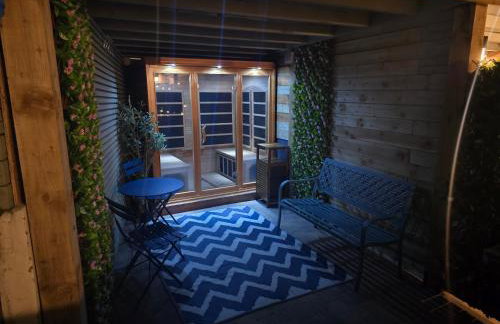 Morecambe Bay Cottage- Hot Tub/ Jacuzzi/sauna - Photo 15