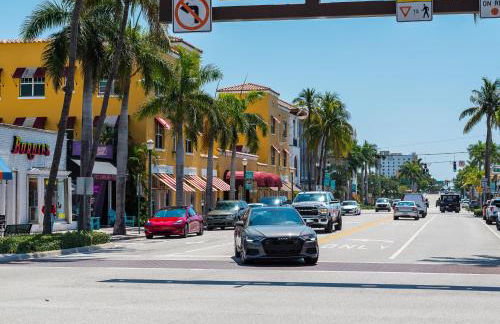 Newly renovated Townhome with King bed - Foto 40