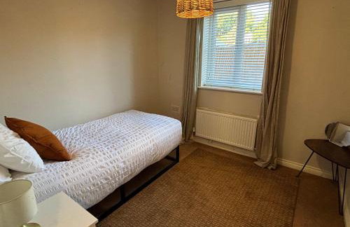 WS10 Contractor House 3 Bed 3 Bath with Parking - Foto 21