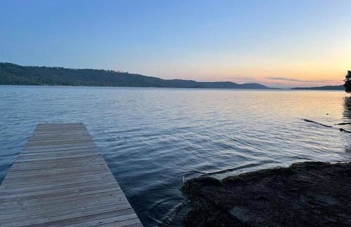 Rustic Chic Alabama Cabin w Loft Fire Pit Pet Friendly Fenced Yard Lake Guntersville - Lucky Lodge - Foto 72
