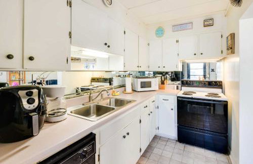 Sunny Florida Condo 4 Mi to Gulf Islands Seashore - Foto 10