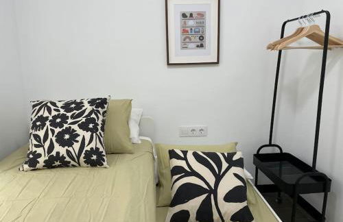 Jordi home 15 minutes to center by train - Foto 25