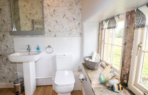 The Farmhouse - Photo 34