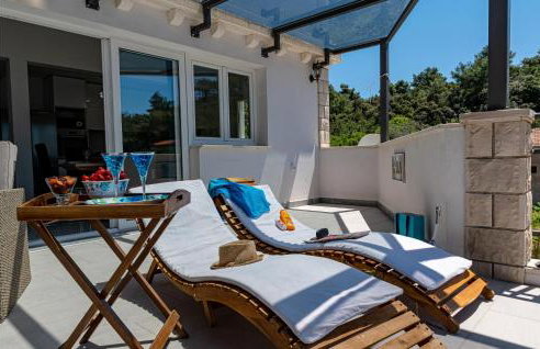 Pet Friendly Home In Blato With Wifi - Photo 25