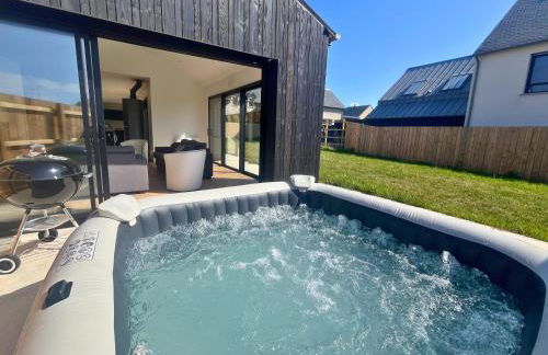 IDEAL - Villa, jaccuzi & jardin privé - 1 à 11 personnes - proche plage & bourg - Foto 3