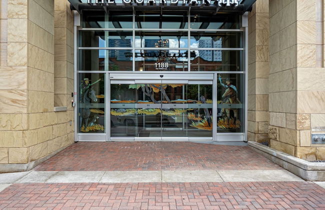 Walk to Stampede Free Parking Banff Pass Wine - Foto 34