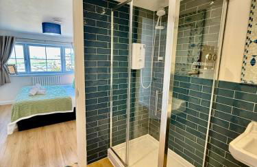 Four Counties Cottage in Collyweston by Amber Stays, Perfect for Getaways with Free Parking - Foto 10