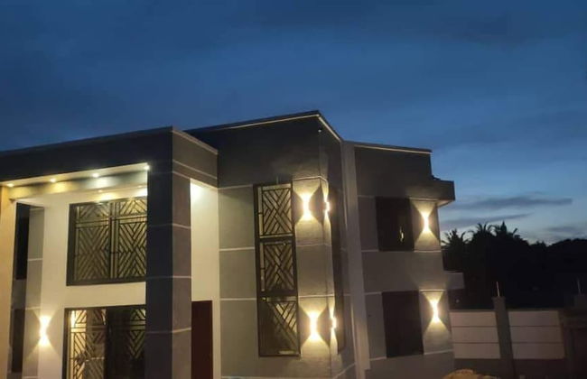 8 Guests - 4 Bedrooms - Dar Es Salaam City - Photo 10