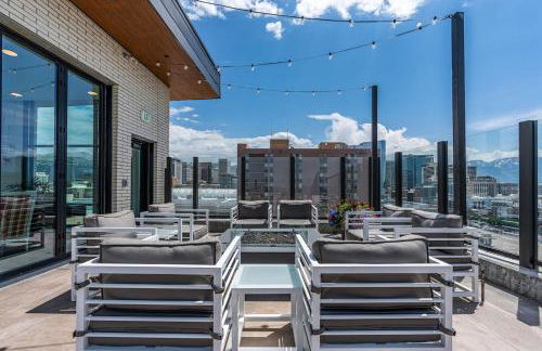 10thFloor CityView HotTub,Pool,Gym,Parking,King Bed - Foto 2