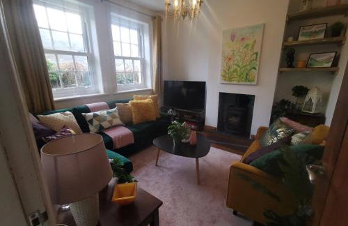 Prime location for Snowdon, Family and Dog friendly! - Photo 1