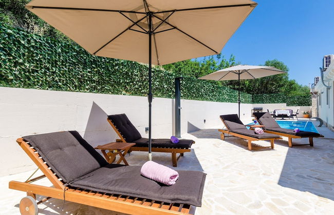 Villa Tranquility Nest Beniva - Three-bedroom Villa With Swimming Pool and Partial Sea View - Foto 41