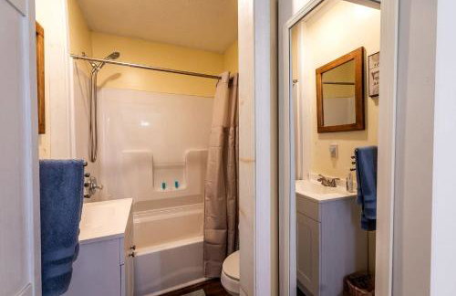 Quaint Cozy Cottage Perfect for a Peaceful Getaway in West Virginia - Foto 19