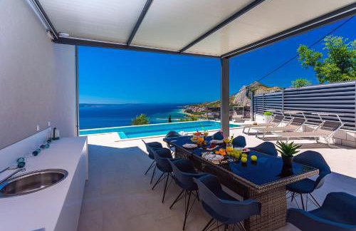 Villa Belvedere with heated pool, billiards, Media room, sea views,10 pax - Foto 4