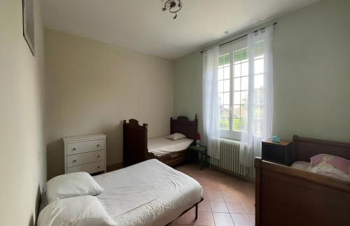 Villa in St Denis with Pool & Pyrenees View - Foto 12