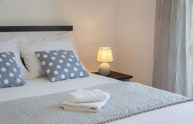 Sunshine Holiday Home - Foto 8