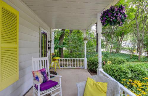 Historic Home with Sunroom - 5 Mi to Lambeau Field! - Foto 24
