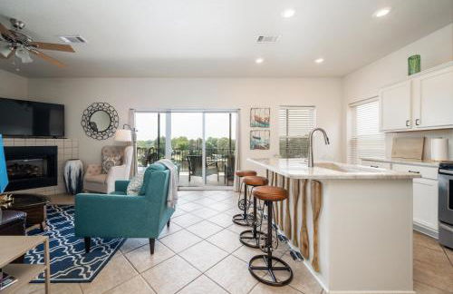 Natalie's Nook, Lake Hideaway near Downtown Fun! - Foto 8